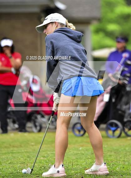 Thumbnail 3 in UIL 2A Golf State Championships photogallery.