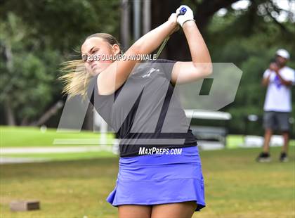Thumbnail 2 in UIL 2A Golf State Championships photogallery.