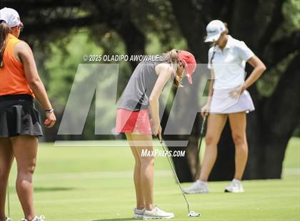 Thumbnail 2 in UIL 2A Golf State Championships photogallery.