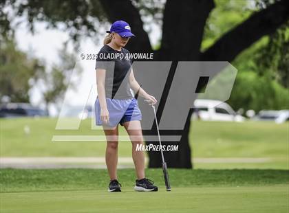 Thumbnail 2 in UIL 2A Golf State Championships photogallery.