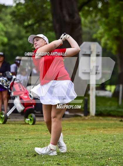 Thumbnail 3 in UIL 2A Golf State Championships photogallery.