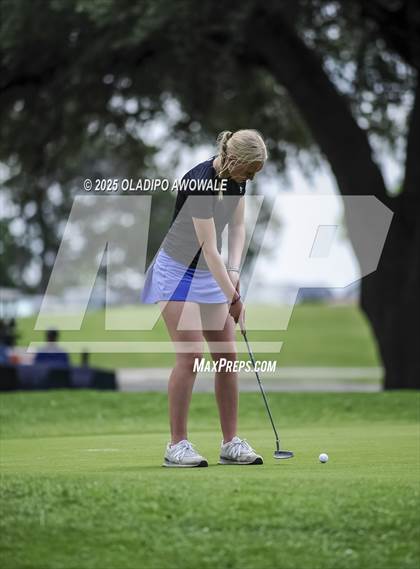 Thumbnail 1 in UIL 2A Golf State Championships photogallery.