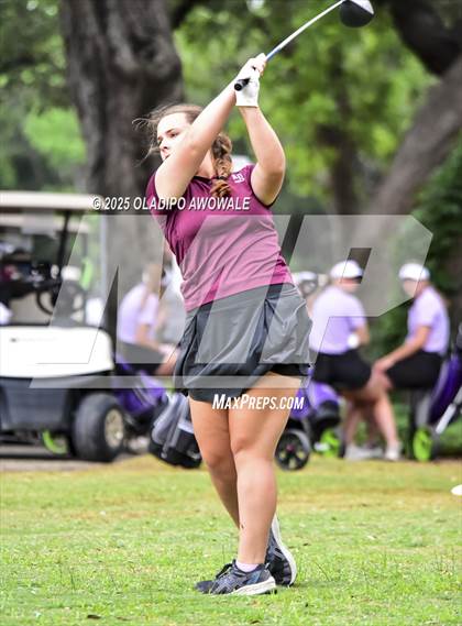 Thumbnail 2 in UIL 2A Golf State Championships photogallery.