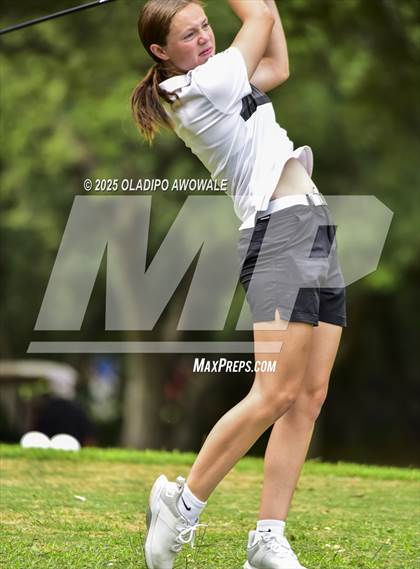 Thumbnail 2 in UIL 2A Golf State Championships photogallery.