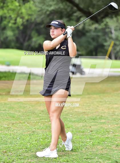Thumbnail 2 in UIL 2A Golf State Championships photogallery.