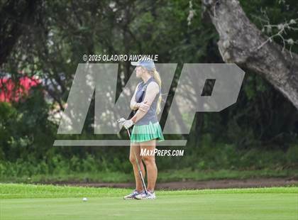 Thumbnail 2 in UIL 2A Golf State Championships photogallery.