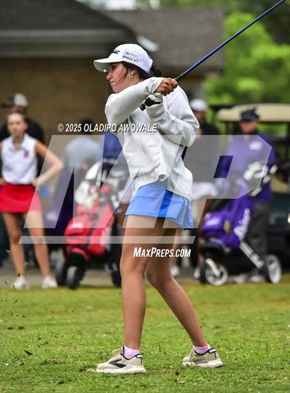 Thumbnail 2 in UIL 2A Golf State Championships photogallery.