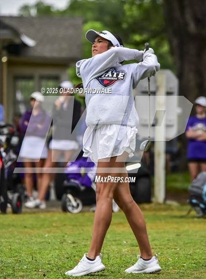 Thumbnail 3 in UIL 2A Golf State Championships photogallery.