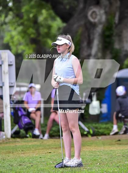 Thumbnail 2 in UIL 2A Golf State Championships photogallery.