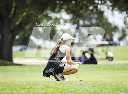Thumbnail 3 in UIL 2A Golf State Championships photogallery.