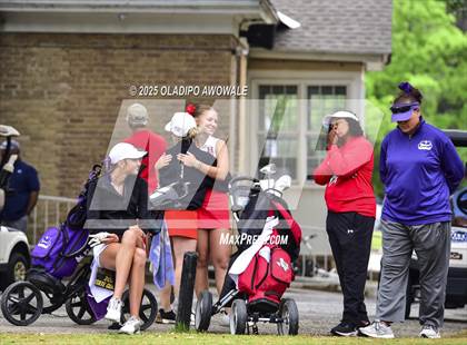 Thumbnail 2 in UIL 2A Golf State Championships photogallery.