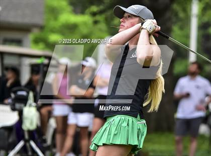 Thumbnail 3 in UIL 2A Golf State Championships photogallery.