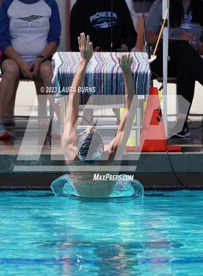 Thumbnail 2 in BVAL League Championships (Finals) photogallery.