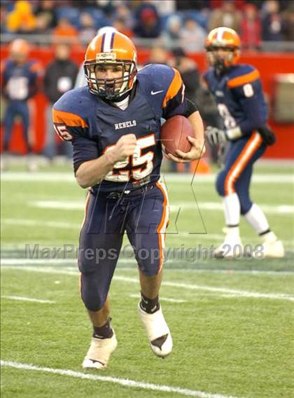 Thumbnail 3 in Mansfield vs. Walpole (MIAA Division 2 East Final) photogallery.