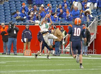 Thumbnail 2 in Mansfield vs. Walpole (MIAA Division 2 East Final) photogallery.