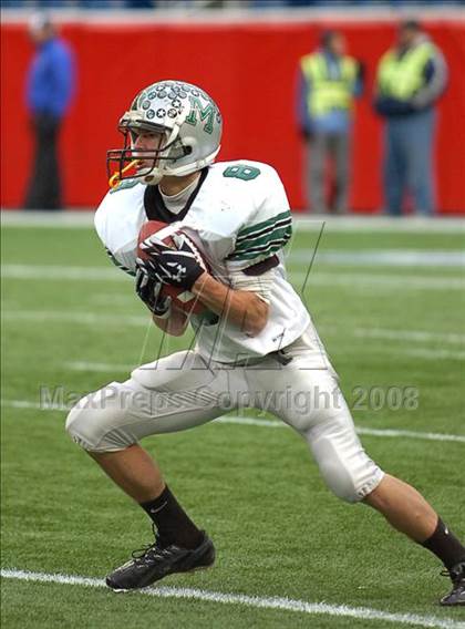Thumbnail 3 in Mansfield vs. Walpole (MIAA Division 2 East Final) photogallery.