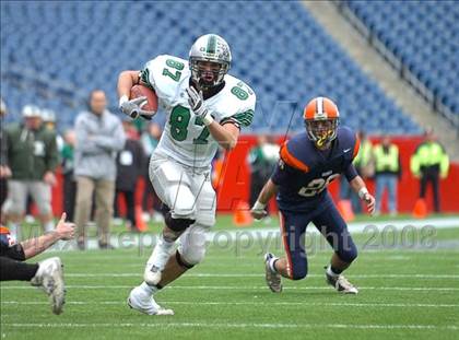 Thumbnail 2 in Mansfield vs. Walpole (MIAA Division 2 East Final) photogallery.