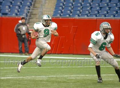 Thumbnail 2 in Mansfield vs. Walpole (MIAA Division 2 East Final) photogallery.