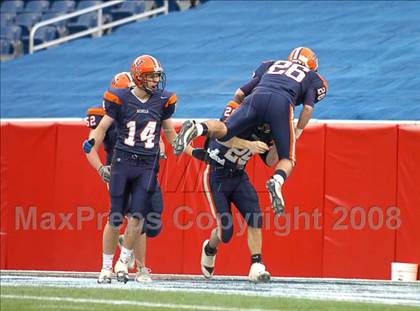 Thumbnail 2 in Mansfield vs. Walpole (MIAA Division 2 East Final) photogallery.