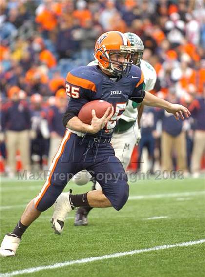 Thumbnail 2 in Mansfield vs. Walpole (MIAA Division 2 East Final) photogallery.
