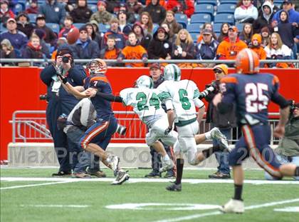 Thumbnail 1 in Mansfield vs. Walpole (MIAA Division 2 East Final) photogallery.