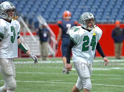 Thumbnail 2 in Mansfield vs. Walpole (MIAA Division 2 East Final) photogallery.