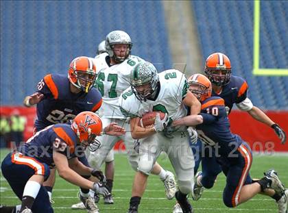 Thumbnail 1 in Mansfield vs. Walpole (MIAA Division 2 East Final) photogallery.