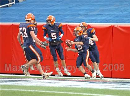 Thumbnail 3 in Mansfield vs. Walpole (MIAA Division 2 East Final) photogallery.