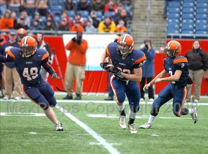 Thumbnail 1 in Mansfield vs. Walpole (MIAA Division 2 East Final) photogallery.