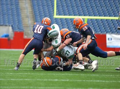 Thumbnail 3 in Mansfield vs. Walpole (MIAA Division 2 East Final) photogallery.