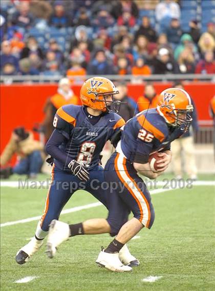 Thumbnail 1 in Mansfield vs. Walpole (MIAA Division 2 East Final) photogallery.