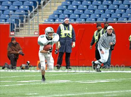 Thumbnail 2 in Mansfield vs. Walpole (MIAA Division 2 East Final) photogallery.