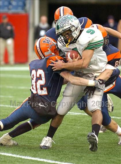 Thumbnail 1 in Mansfield vs. Walpole (MIAA Division 2 East Final) photogallery.