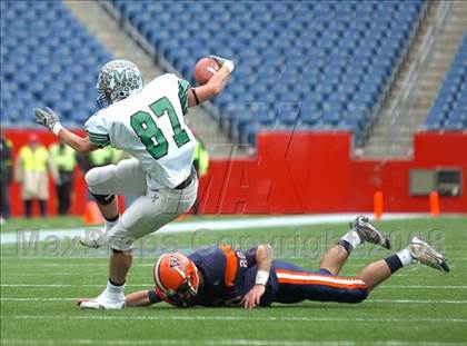 Thumbnail 1 in Mansfield vs. Walpole (MIAA Division 2 East Final) photogallery.
