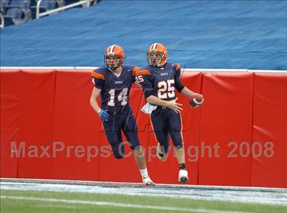 Thumbnail 3 in Mansfield vs. Walpole (MIAA Division 2 East Final) photogallery.