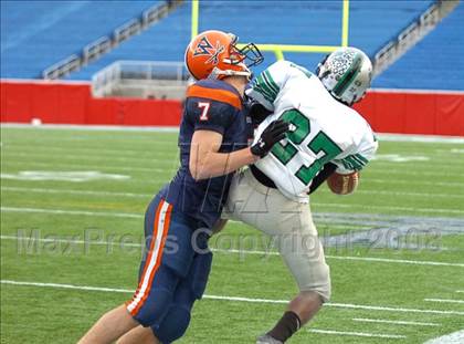 Thumbnail 2 in Mansfield vs. Walpole (MIAA Division 2 East Final) photogallery.