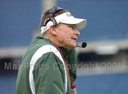 Thumbnail 3 in Mansfield vs. Walpole (MIAA Division 2 East Final) photogallery.