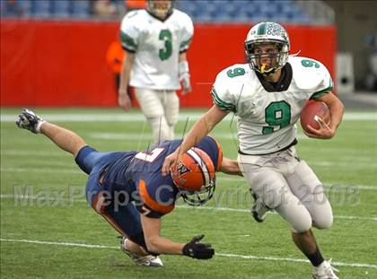 Thumbnail 3 in Mansfield vs. Walpole (MIAA Division 2 East Final) photogallery.