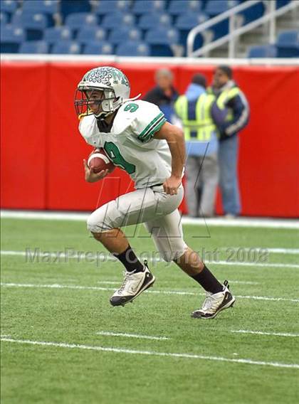Thumbnail 1 in Mansfield vs. Walpole (MIAA Division 2 East Final) photogallery.