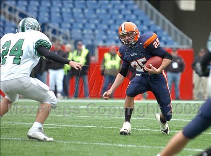 Thumbnail 1 in Mansfield vs. Walpole (MIAA Division 2 East Final) photogallery.