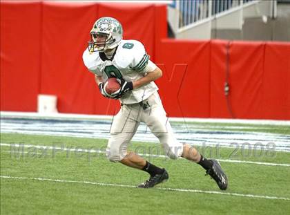 Thumbnail 2 in Mansfield vs. Walpole (MIAA Division 2 East Final) photogallery.