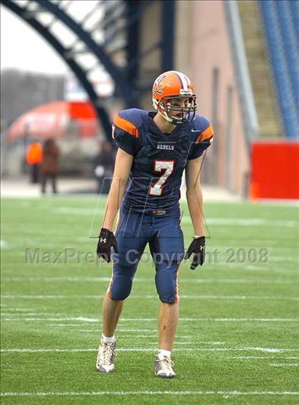 Thumbnail 2 in Mansfield vs. Walpole (MIAA Division 2 East Final) photogallery.