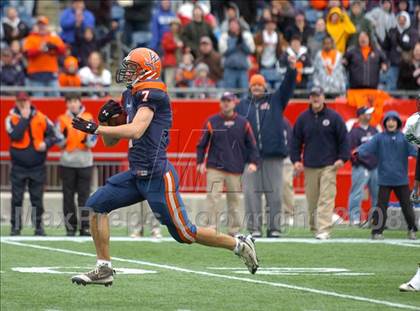 Thumbnail 1 in Mansfield vs. Walpole (MIAA Division 2 East Final) photogallery.