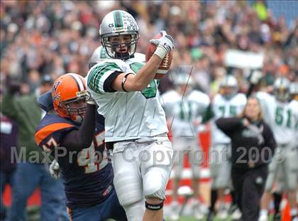 Thumbnail 3 in Mansfield vs. Walpole (MIAA Division 2 East Final) photogallery.
