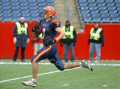 Thumbnail 1 in Mansfield vs. Walpole (MIAA Division 2 East Final) photogallery.