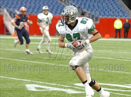 Thumbnail 3 in Mansfield vs. Walpole (MIAA Division 2 East Final) photogallery.