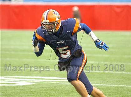 Thumbnail 3 in Mansfield vs. Walpole (MIAA Division 2 East Final) photogallery.