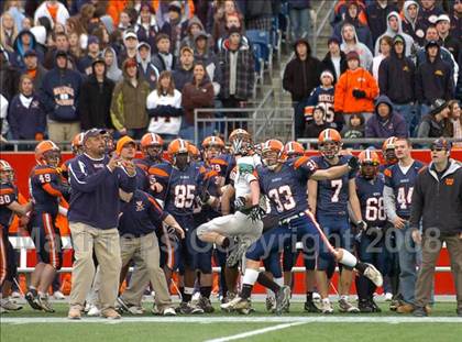 Thumbnail 1 in Mansfield vs. Walpole (MIAA Division 2 East Final) photogallery.