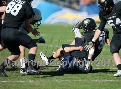 Thumbnail 3 in Santana vs Valley Center (CIF SDS D4 Final) photogallery.