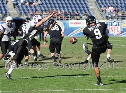 Thumbnail 3 in Santana vs Valley Center (CIF SDS D4 Final) photogallery.